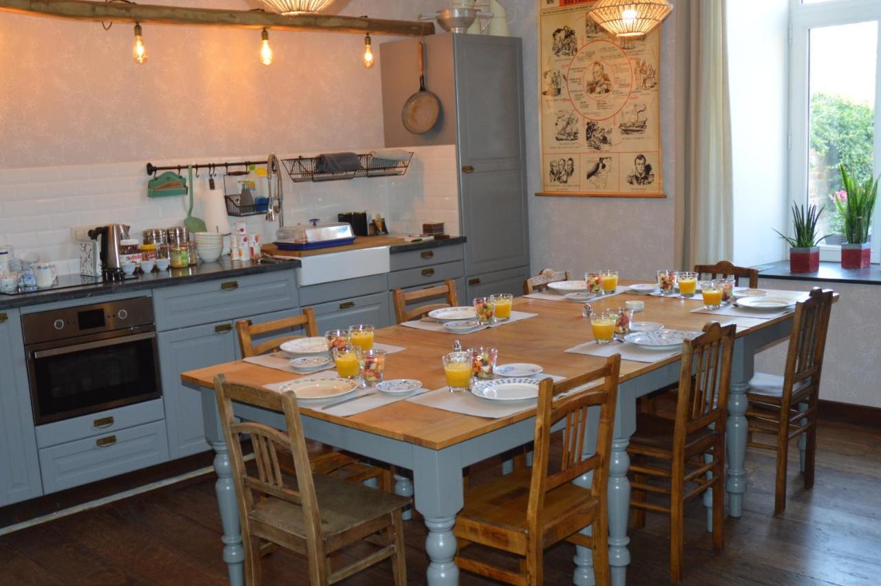 Aux 4 Saules De 4 Wilgen Bed & Breakfast Modave Eksteriør bilde