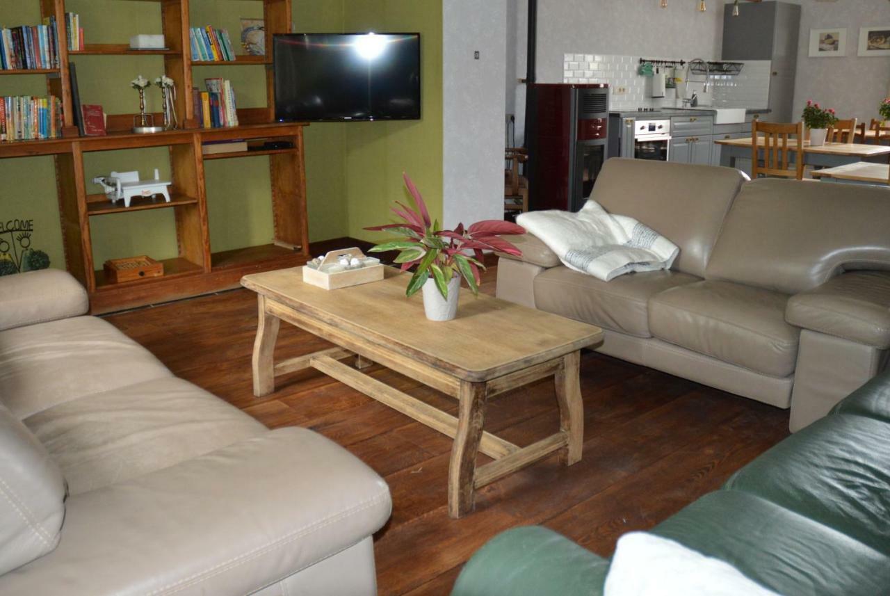 Aux 4 Saules De 4 Wilgen Bed & Breakfast Modave Eksteriør bilde