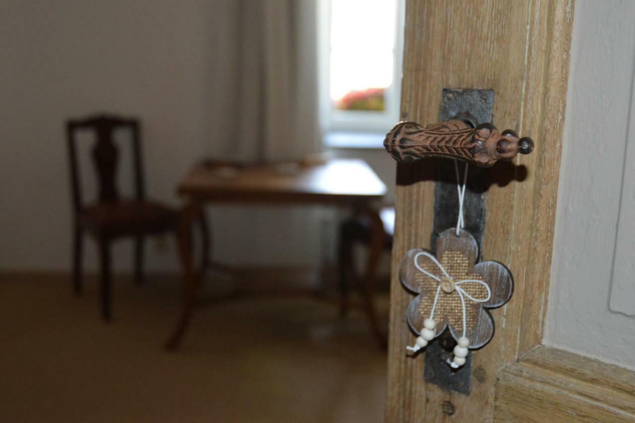 Aux 4 Saules De 4 Wilgen Bed & Breakfast Modave Eksteriør bilde